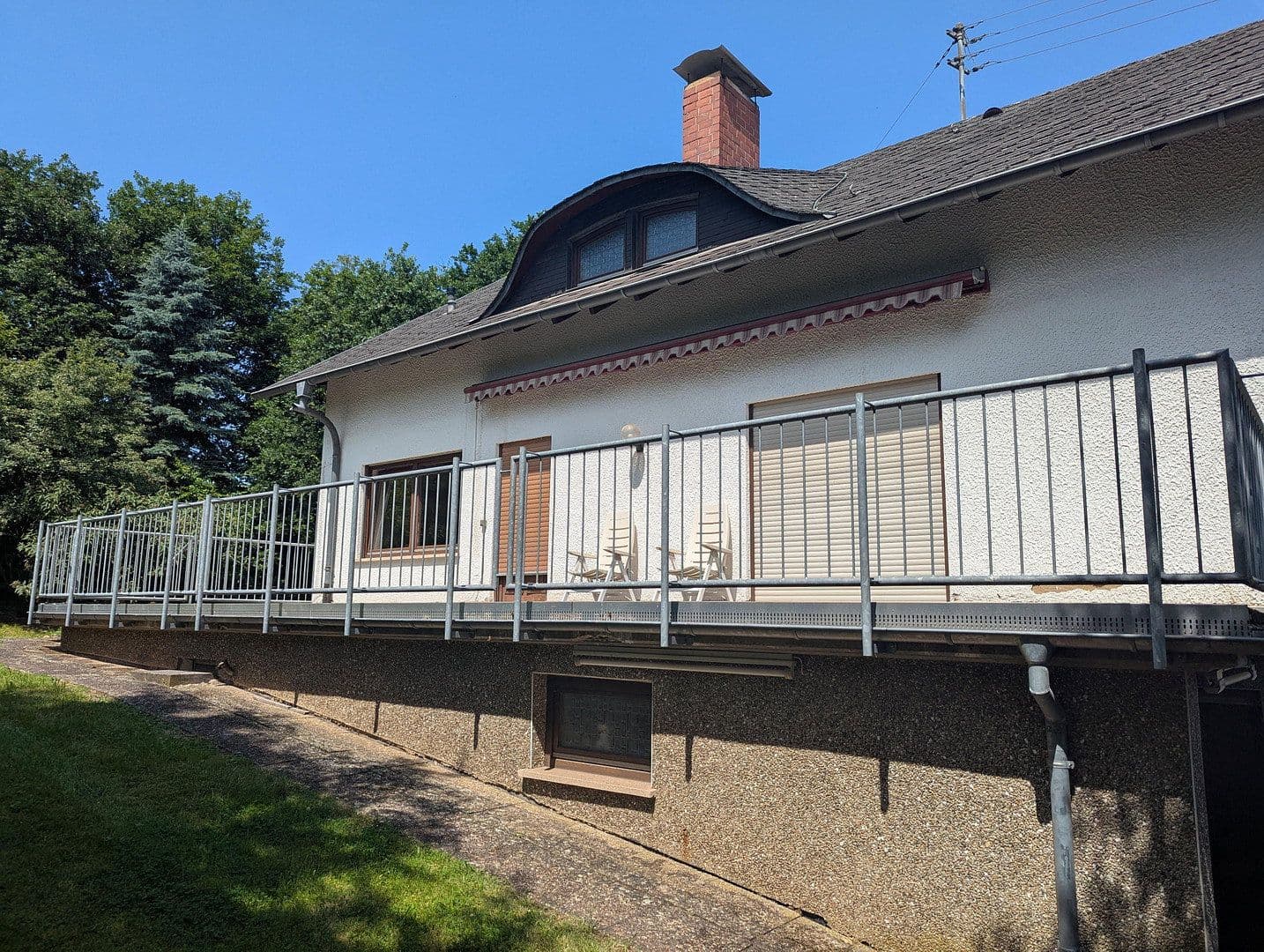 Predaj domu 195 m², pozemek 1.733 m², Heusweiler, Sársko Predaj domu 195 m², pozemek 1.733 m², Heusweiler, Sársko