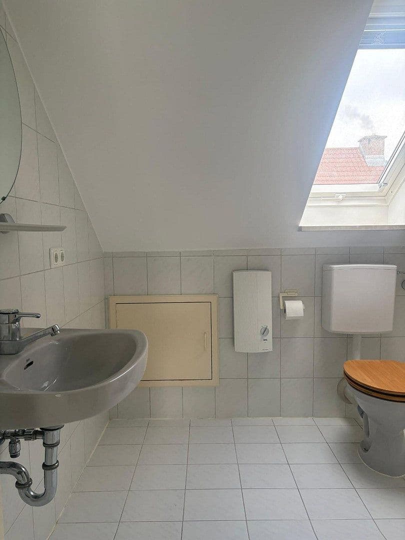 Prenájom bytu 1-izbový 43 m², Augsburg, Bavorsko Prenájom bytu 1-izbový 43 m², Augsburg, Bavorsko