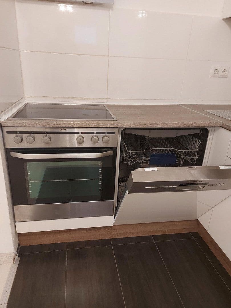 Prenájom bytu 2-izbový 50 m², Kelsterbach, Hesensko Prenájom bytu 2-izbový 50 m², Kelsterbach, Hesensko