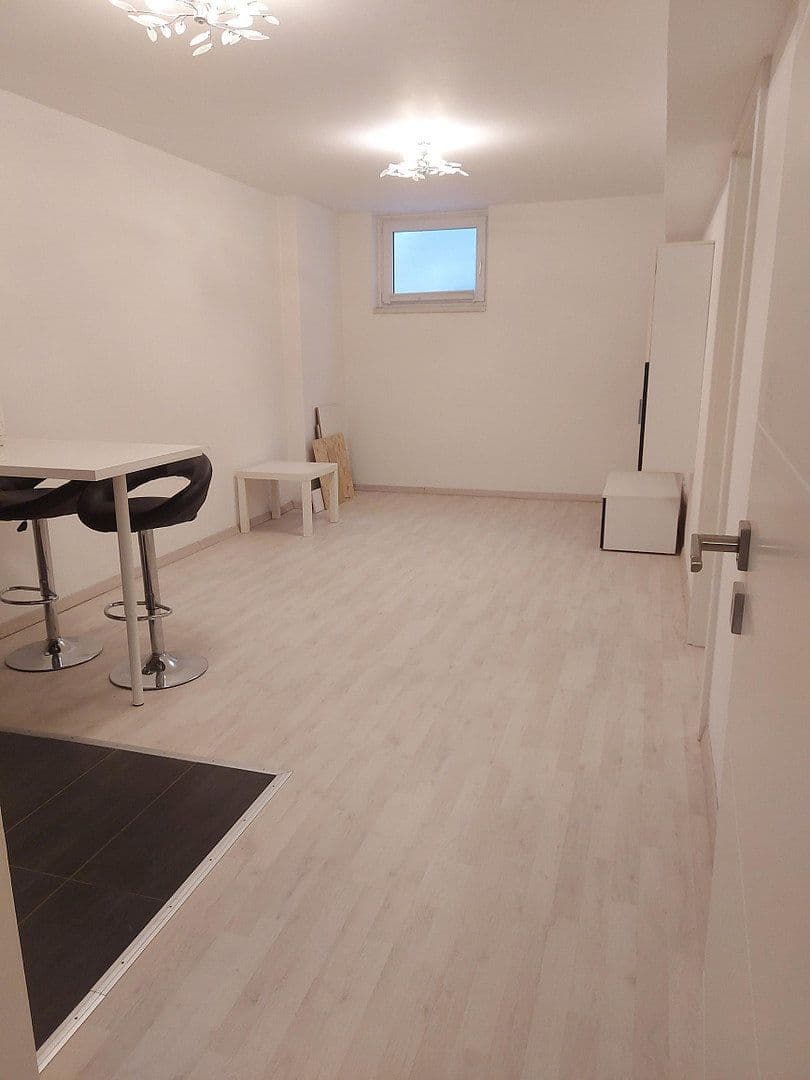 Prenájom bytu 2-izbový 50 m², Kelsterbach, Hesensko Prenájom bytu 2-izbový 50 m², Kelsterbach, Hesensko