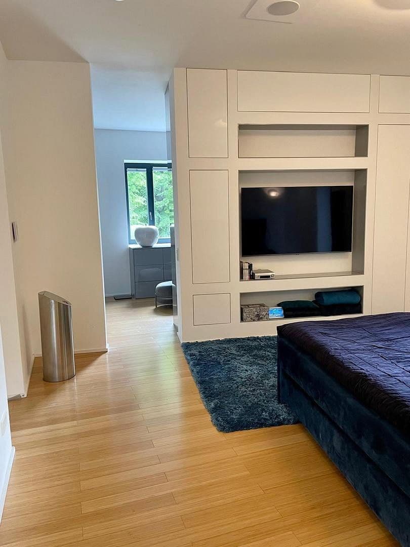 Predaj domu 395 m², pozemek 1.737 m², Berlin, Berlín Predaj domu 395 m², pozemek 1.737 m², Berlin, Berlín
