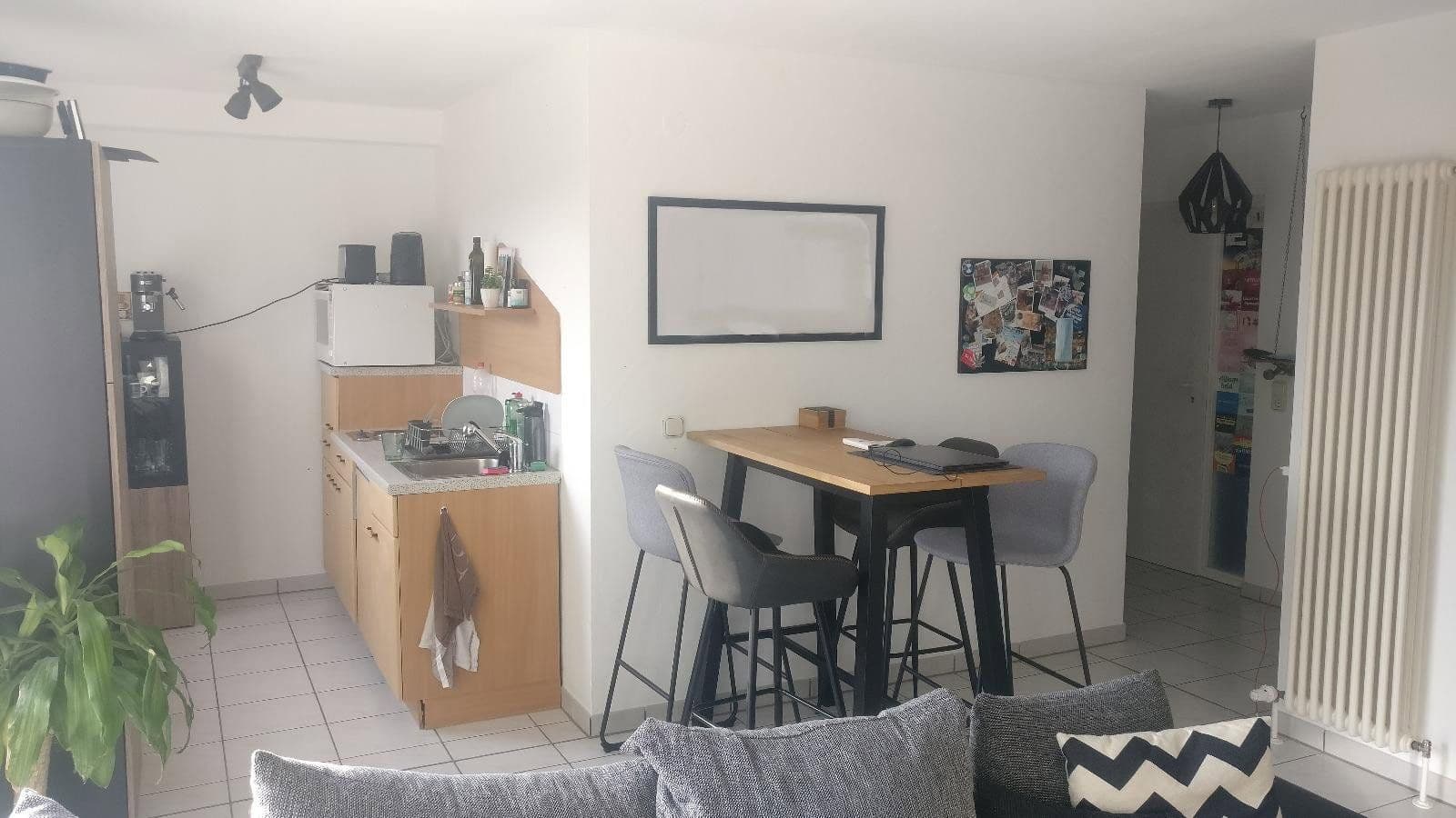 Prenájom bytu 1-izbový 40 m², Aidlingen, Bádensko-Wurttembersko Prenájom bytu 1-izbový 40 m², Aidlingen, Bádensko-Wurttembersko