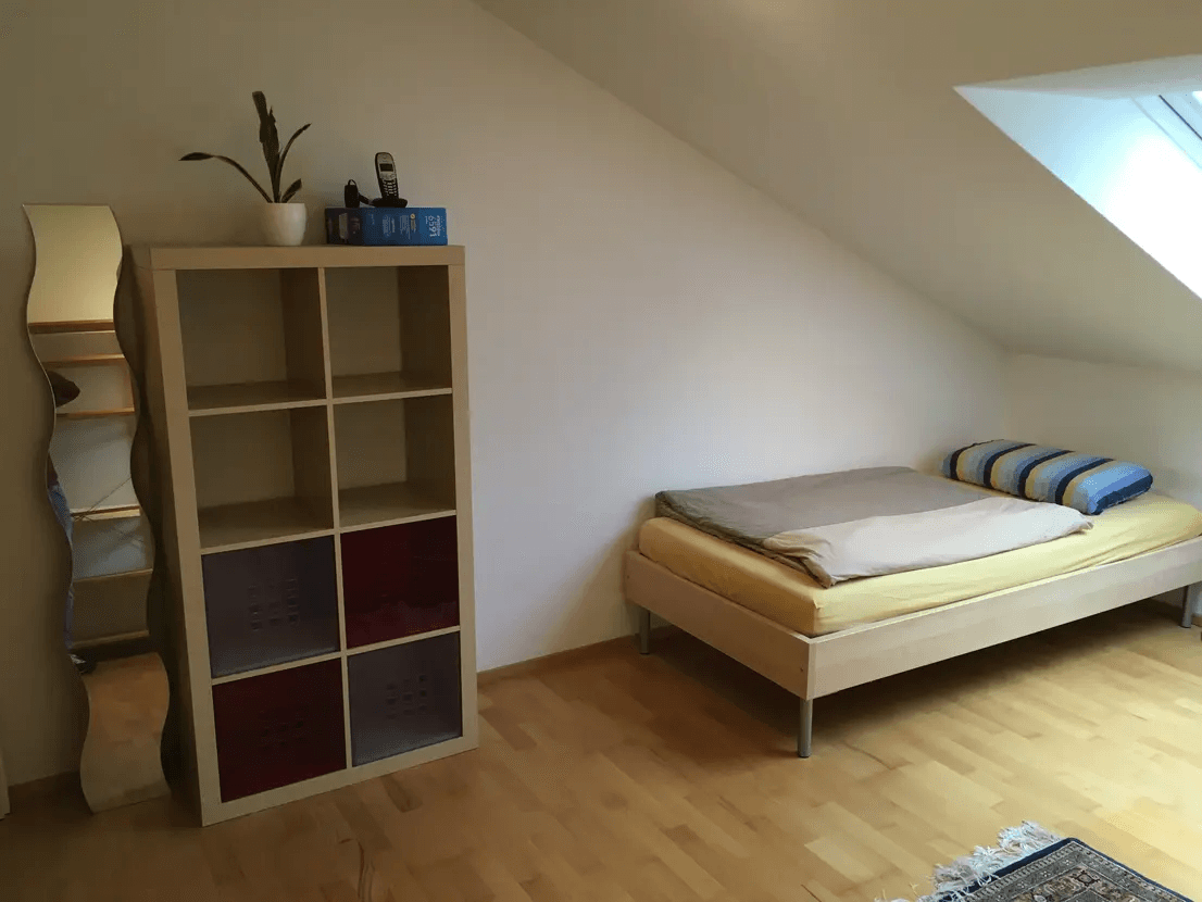 Prenájom bytu 3-izbový 48 m², Steckfeldstr. 3, Stuttgart, Bádensko-Wurttembersko Prenájom bytu 3-izbový 48 m², Steckfeldstr. 3, Stuttgart, Bádensko-Wurttembersko