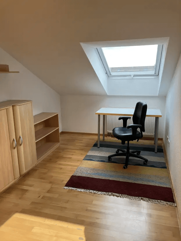 Prenájom bytu 3-izbový 48 m², Steckfeldstr. 3, Stuttgart, Bádensko-Wurttembersko Prenájom bytu 3-izbový 48 m², Steckfeldstr. 3, Stuttgart, Bádensko-Wurttembersko