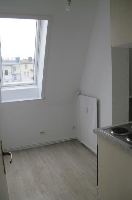 Prenájom bytu 3-izbový 70 m², Kiel, Šlezvicko-Holštajnsko Prenájom bytu 3-izbový 70 m², Kiel, Šlezvicko-Holštajnsko
