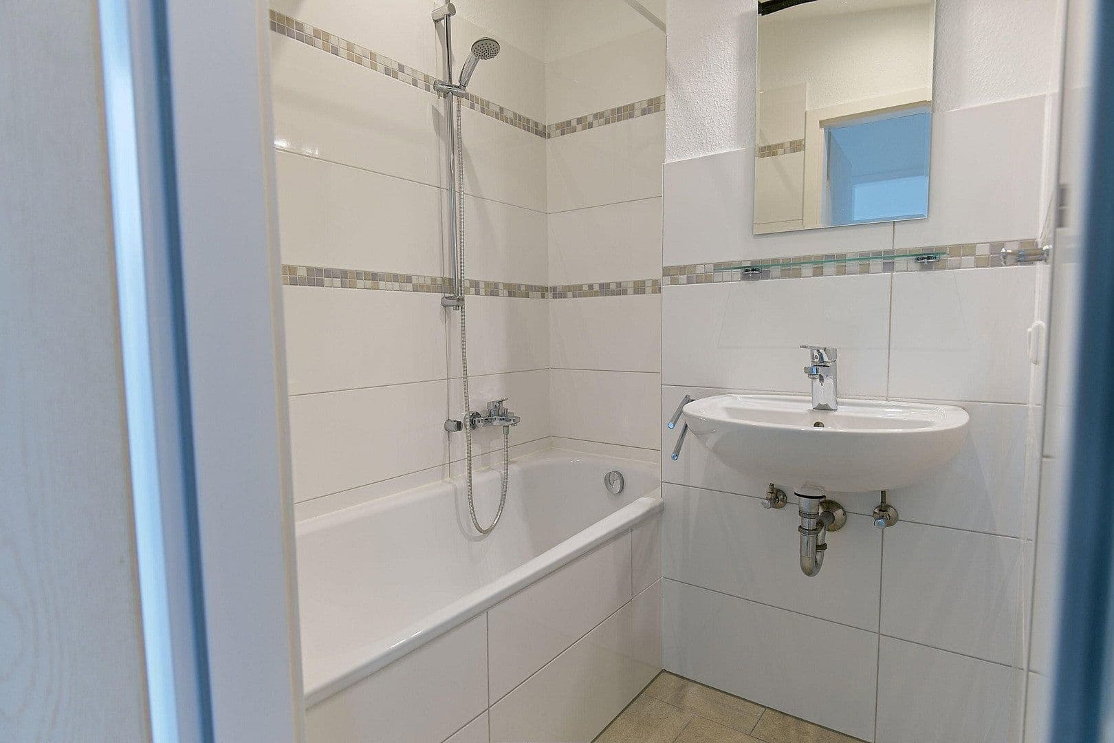 Prenájom bytu 3-izbový 70 m², Kiel, Šlezvicko-Holštajnsko Prenájom bytu 3-izbový 70 m², Kiel, Šlezvicko-Holštajnsko