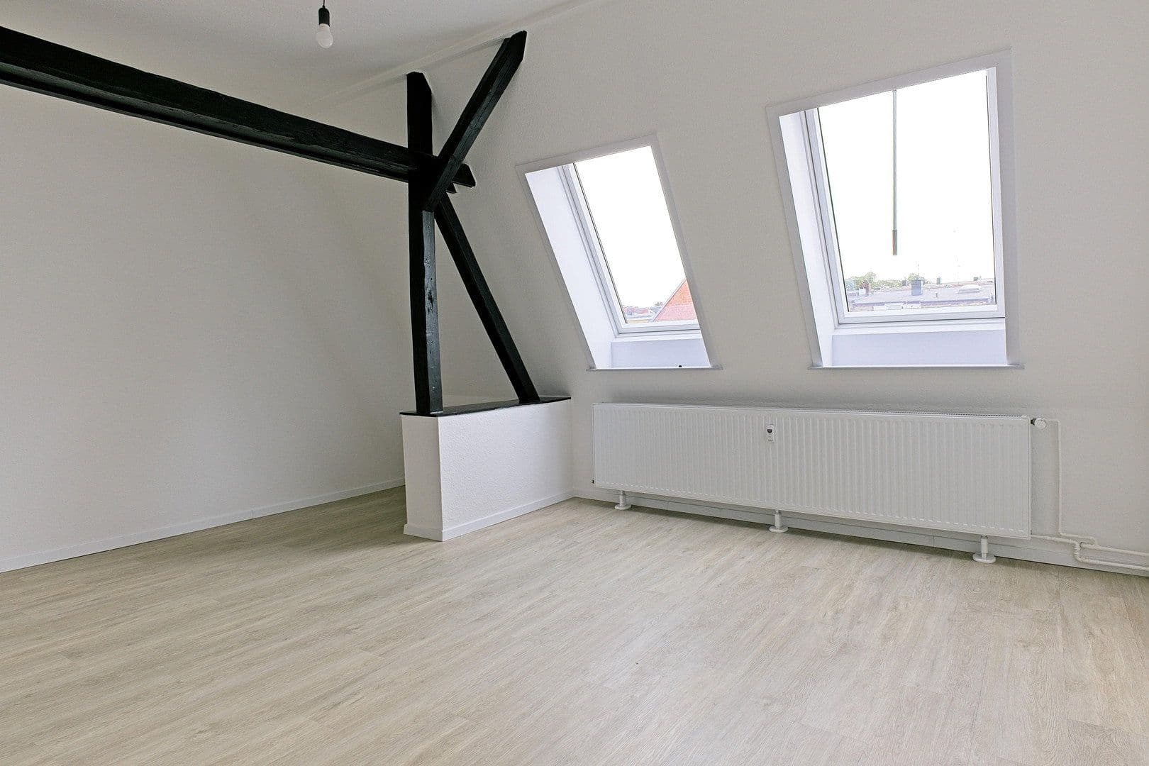 Prenájom bytu 3-izbový 70 m², Kiel, Šlezvicko-Holštajnsko Prenájom bytu 3-izbový 70 m², Kiel, Šlezvicko-Holštajnsko