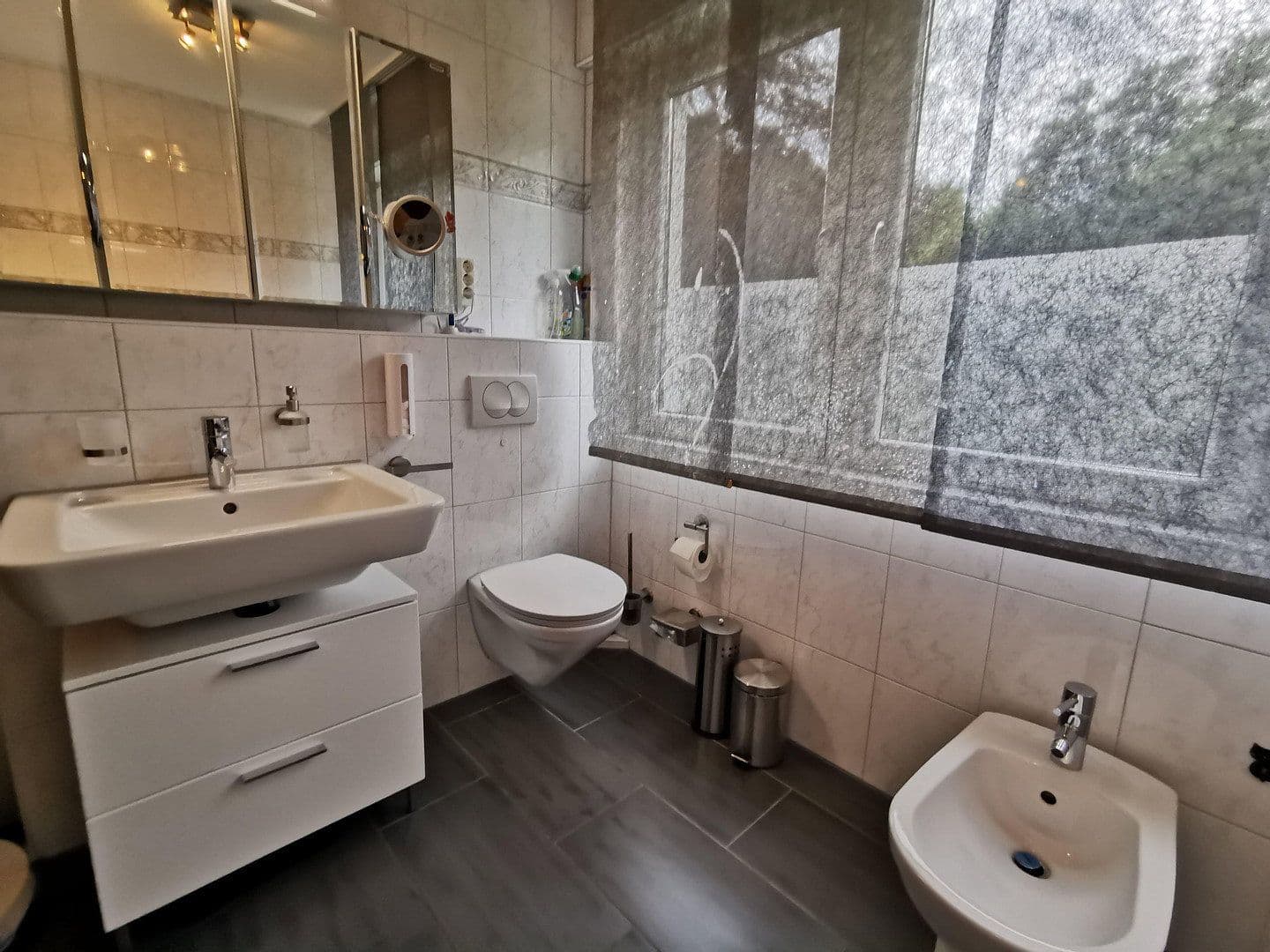 Prenájom bytu 3-izbový 106 m², Wiedenhof 1, Haan, Severné Porýnie - Westfálsko Prenájom bytu 3-izbový 106 m², Wiedenhof 1, Haan, Severné Porýnie - Westfálsko
