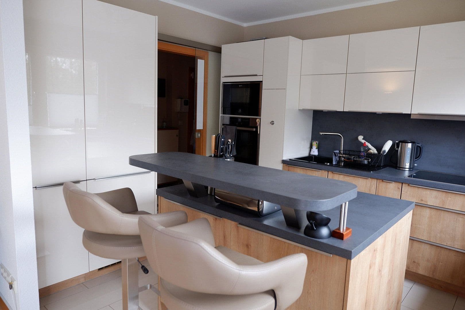 Prenájom bytu 3-izbový 106 m², Wiedenhof 1, Haan, Severné Porýnie - Westfálsko Prenájom bytu 3-izbový 106 m², Wiedenhof 1, Haan, Severné Porýnie - Westfálsko
