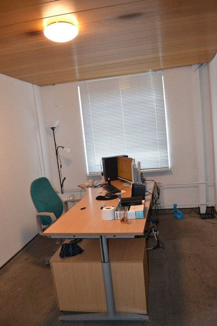 Prenájom nebytového priestoru 850 m², Langemarckstr. 24, Essen, Severné Porýnie - Westfálsko Prenájom nebytového priestoru 850 m², Langemarckstr. 24, Essen, Severné Porýnie - Westfálsko