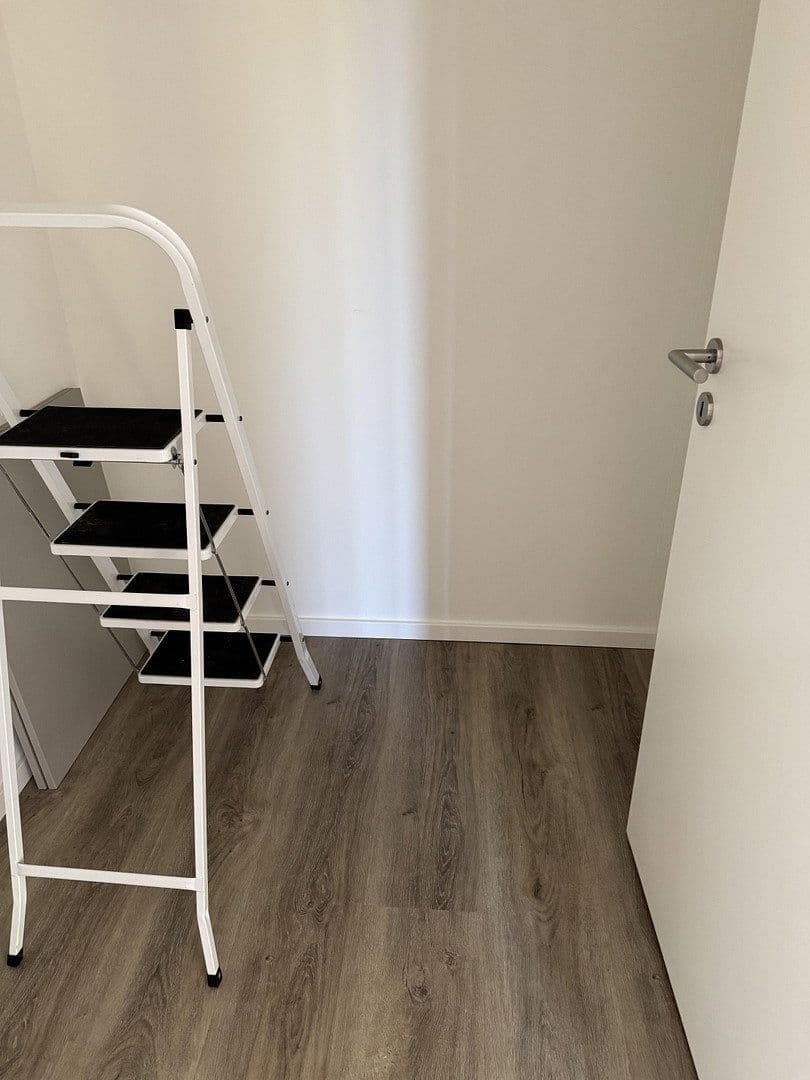 Prenájom bytu 2-izbový 90 m², Altonaer Straße 368, Halstenbek, Šlezvicko-Holštajnsko Prenájom bytu 2-izbový 90 m², Altonaer Straße 368, Halstenbek, Šlezvicko-Holštajnsko