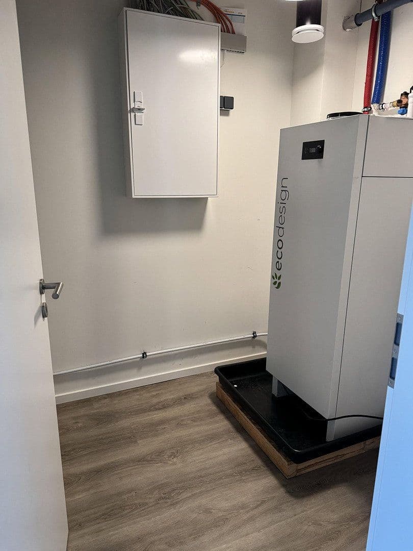 Prenájom bytu 2-izbový 90 m², Altonaer Straße 368, Halstenbek, Šlezvicko-Holštajnsko Prenájom bytu 2-izbový 90 m², Altonaer Straße 368, Halstenbek, Šlezvicko-Holštajnsko