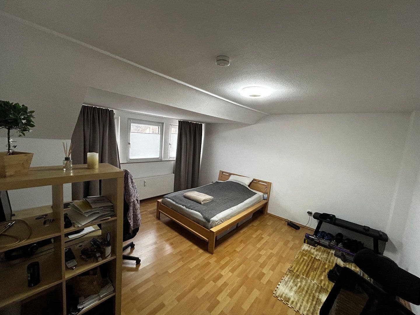Prenájom bytu 3-izbový 87 m², Artilleriestraße 19, Köln, Severné Porýnie - Westfálsko Prenájom bytu 3-izbový 87 m², Artilleriestraße 19, Köln, Severné Porýnie - Westfálsko