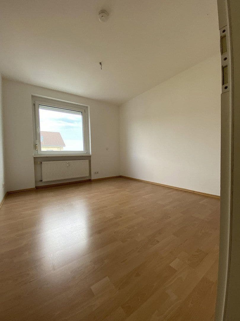 Prenájom bytu 5-izbový 112 m², Oberursel (Taunus), Hesensko Prenájom bytu 5-izbový 112 m², Oberursel (Taunus), Hesensko