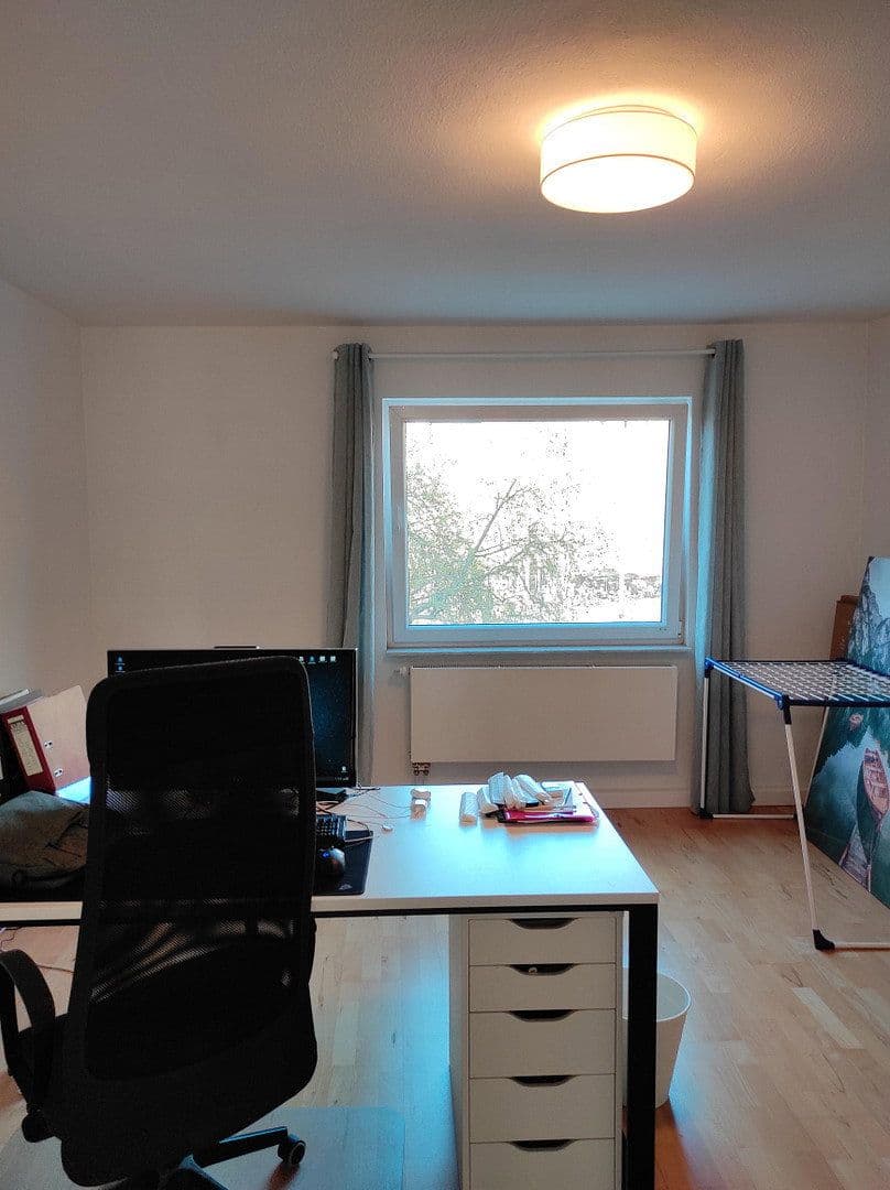 Prenájom bytu 3-izbový 87 m², Hannover, Dolné Sasko Prenájom bytu 3-izbový 87 m², Hannover, Dolné Sasko