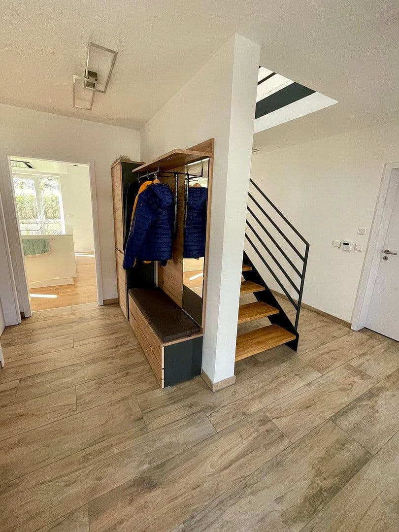 Predaj domu 142 m², pozemek 420 m², Am Brauhaus, Neustadt an der Aisch, Bavorsko Predaj domu 142 m², pozemek 420 m², Am Brauhaus, Neustadt an der Aisch, Bavorsko