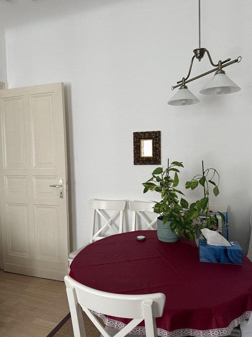 Prenájom bytu 2-izbový 42 m², Berlin, Berlín Prenájom bytu 2-izbový 42 m², Berlin, Berlín