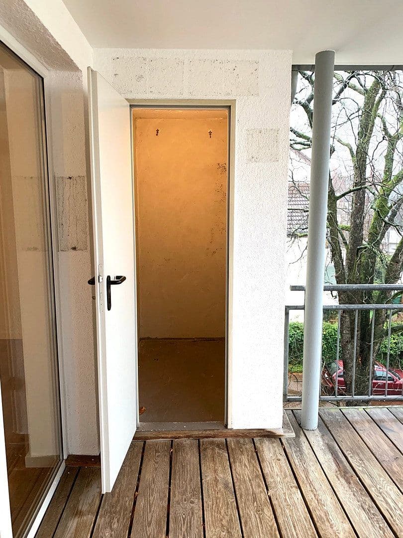 Prenájom bytu 3-izbový 85 m², Düsseldorf, Severné Porýnie - Westfálsko Prenájom bytu 3-izbový 85 m², Düsseldorf, Severné Porýnie - Westfálsko