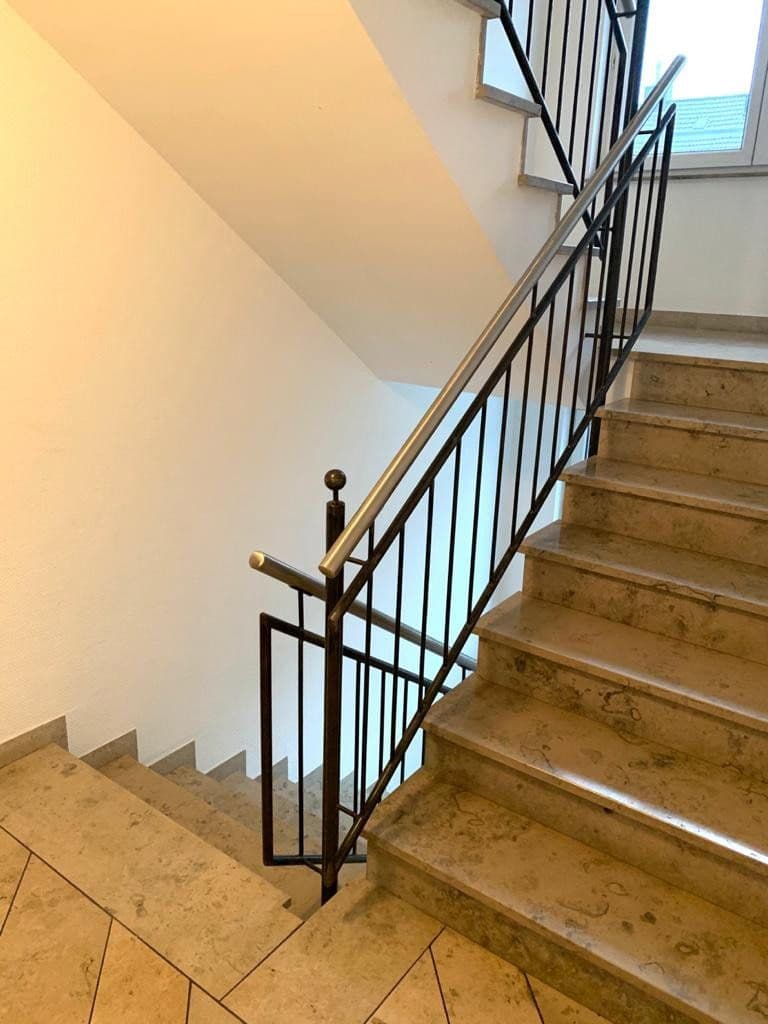 Prenájom bytu 3-izbový 85 m², Düsseldorf, Severné Porýnie - Westfálsko Prenájom bytu 3-izbový 85 m², Düsseldorf, Severné Porýnie - Westfálsko