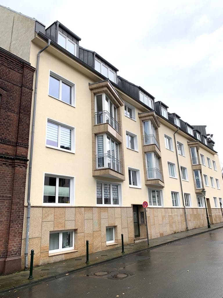 Prenájom bytu 3-izbový 85 m², Düsseldorf, Severné Porýnie - Westfálsko Prenájom bytu 3-izbový 85 m², Düsseldorf, Severné Porýnie - Westfálsko