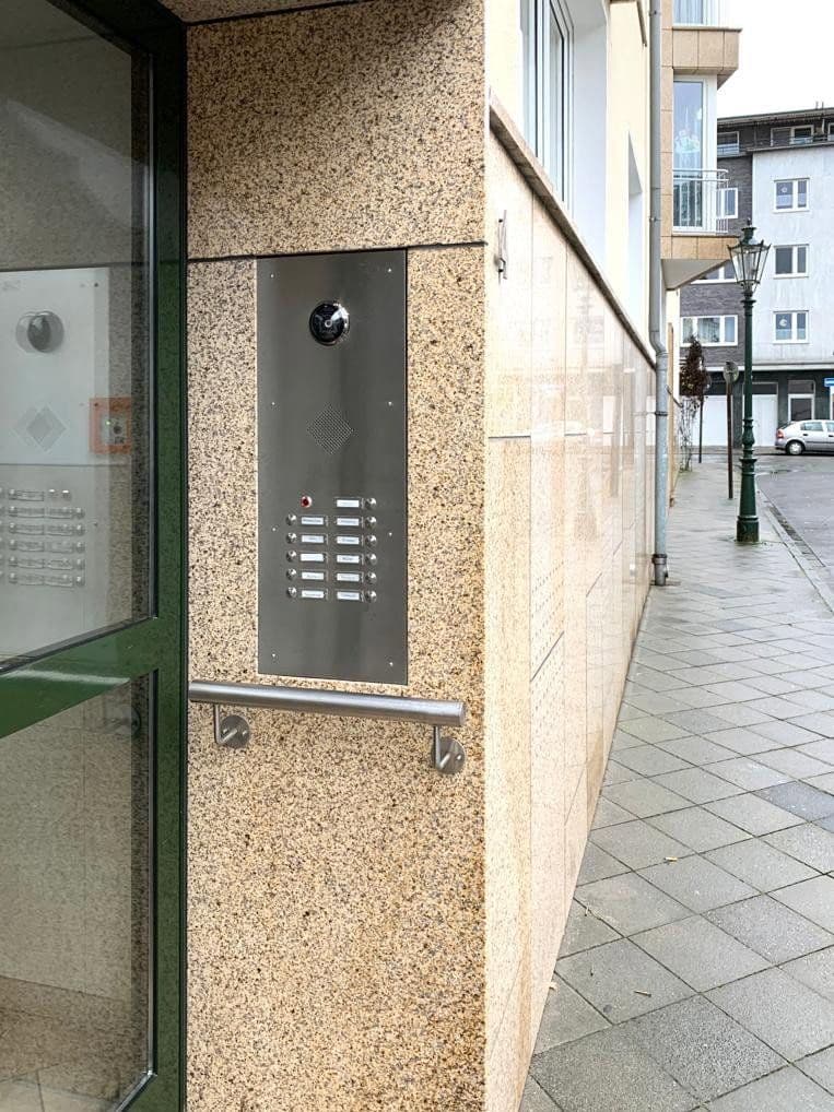 Prenájom bytu 3-izbový 85 m², Düsseldorf, Severné Porýnie - Westfálsko Prenájom bytu 3-izbový 85 m², Düsseldorf, Severné Porýnie - Westfálsko