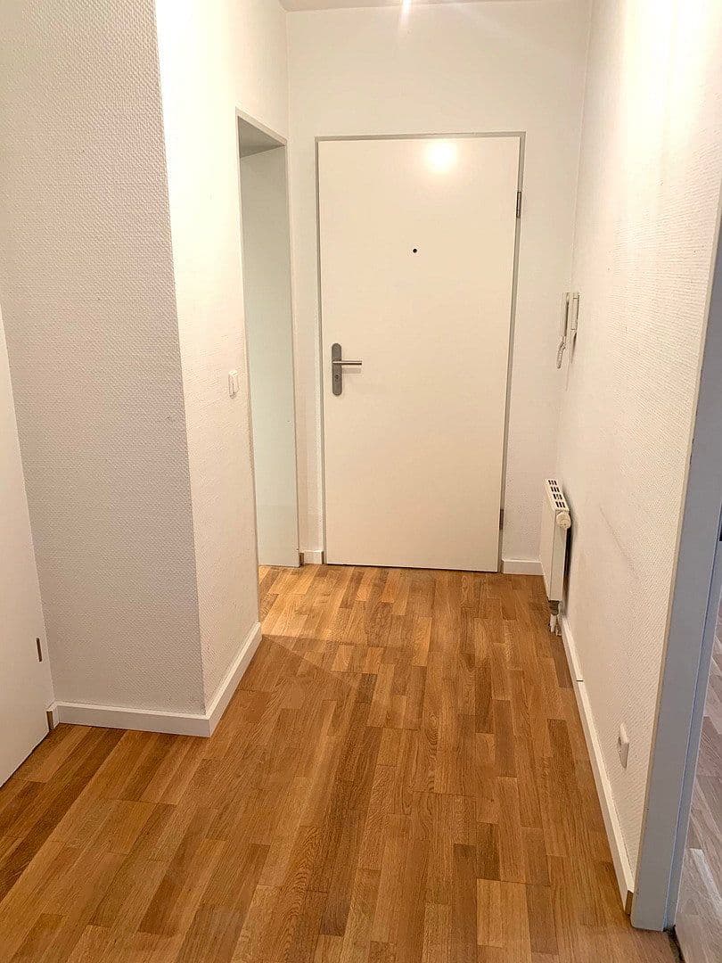 Prenájom bytu 3-izbový 85 m², Düsseldorf, Severné Porýnie - Westfálsko Prenájom bytu 3-izbový 85 m², Düsseldorf, Severné Porýnie - Westfálsko