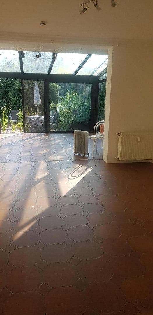 Prenájom domu 145 m², pozemek 640 m², Bremen, Brémy Prenájom domu 145 m², pozemek 640 m², Bremen, Brémy