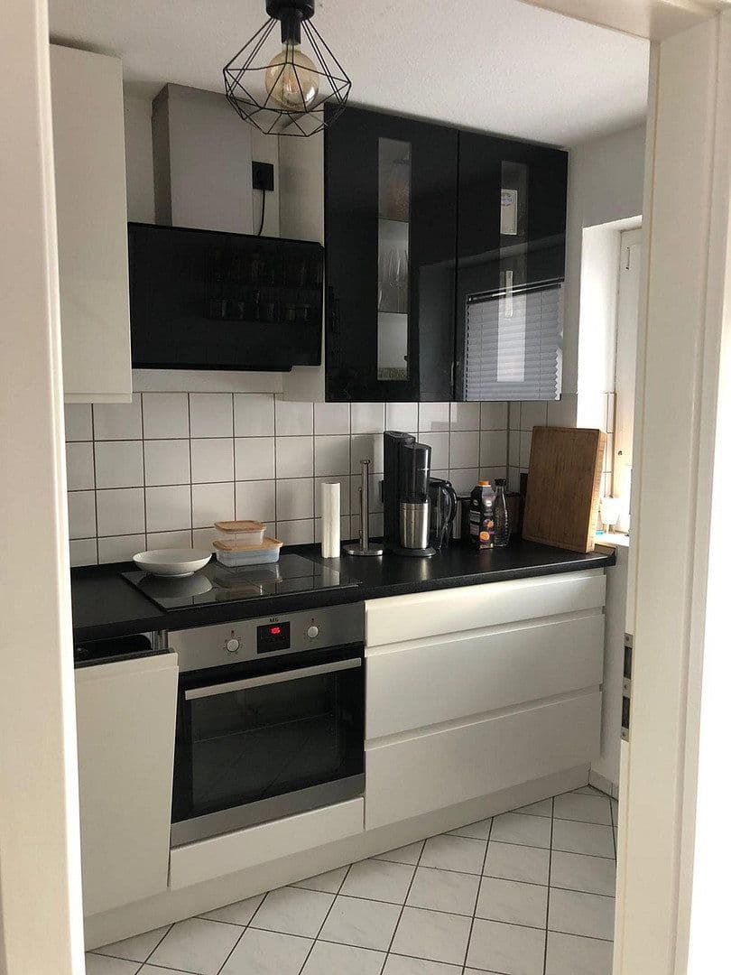 Prenájom bytu 3-izbový 73 m², Korntal-Münchingen, Bádensko-Wurttembersko Prenájom bytu 3-izbový 73 m², Korntal-Münchingen, Bádensko-Wurttembersko