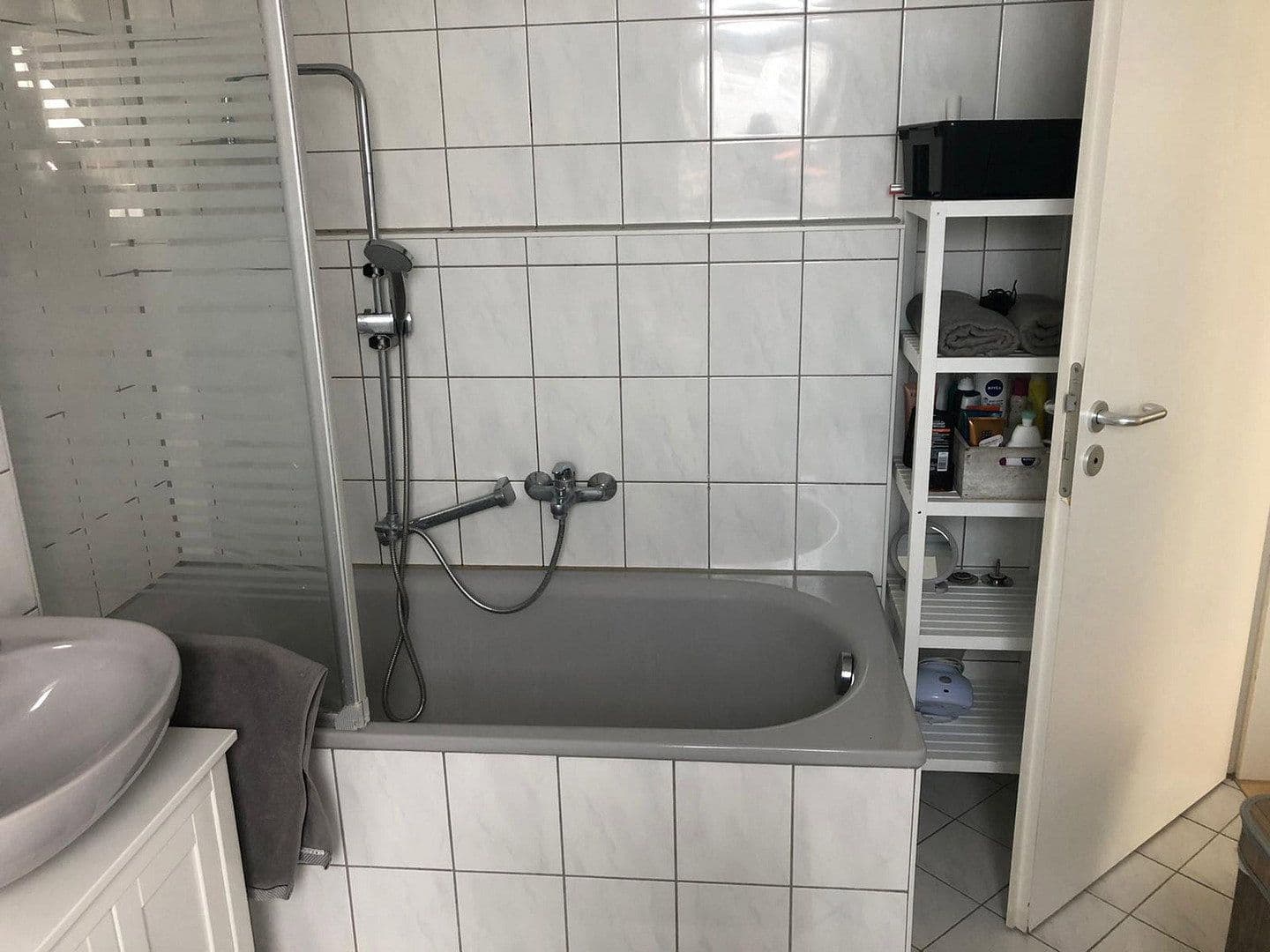 Prenájom bytu 3-izbový 73 m², Korntal-Münchingen, Bádensko-Wurttembersko Prenájom bytu 3-izbový 73 m², Korntal-Münchingen, Bádensko-Wurttembersko