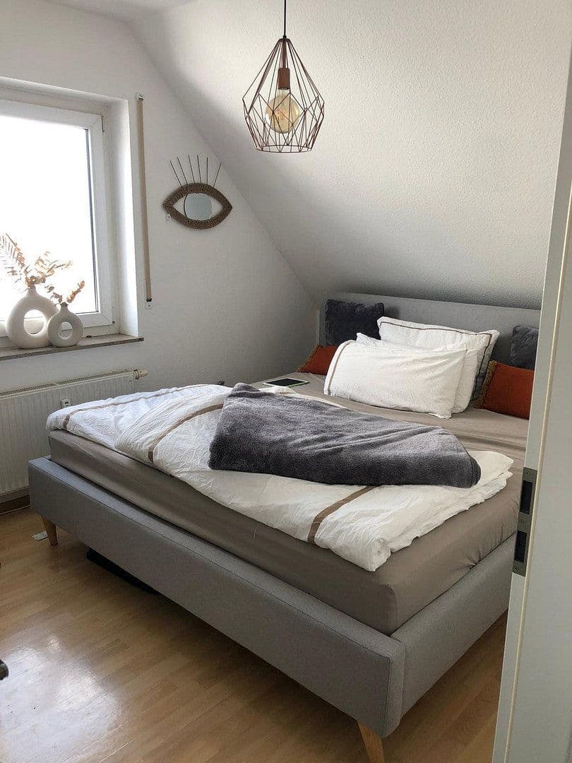 Prenájom bytu 3-izbový 73 m², Korntal-Münchingen, Bádensko-Wurttembersko Prenájom bytu 3-izbový 73 m², Korntal-Münchingen, Bádensko-Wurttembersko