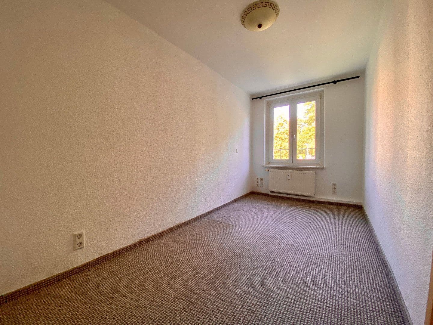 Prenájom bytu 3-izbový 60 m², Comeniusstraße 38, Chemnitz, Sasko Prenájom bytu 3-izbový 60 m², Comeniusstraße 38, Chemnitz, Sasko