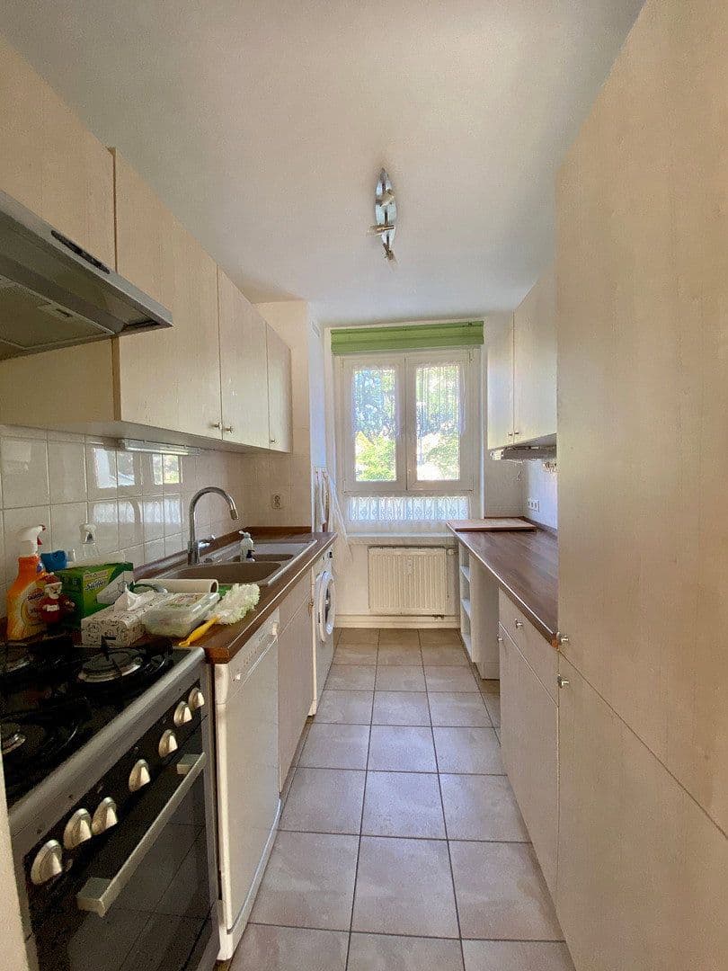 Prenájom bytu 3-izbový 60 m², Comeniusstraße 38, Chemnitz, Sasko Prenájom bytu 3-izbový 60 m², Comeniusstraße 38, Chemnitz, Sasko