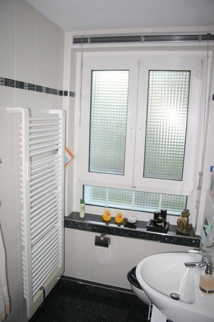Prenájom bytu 3-izbový 60 m², Comeniusstraße 38, Chemnitz, Sasko Prenájom bytu 3-izbový 60 m², Comeniusstraße 38, Chemnitz, Sasko
