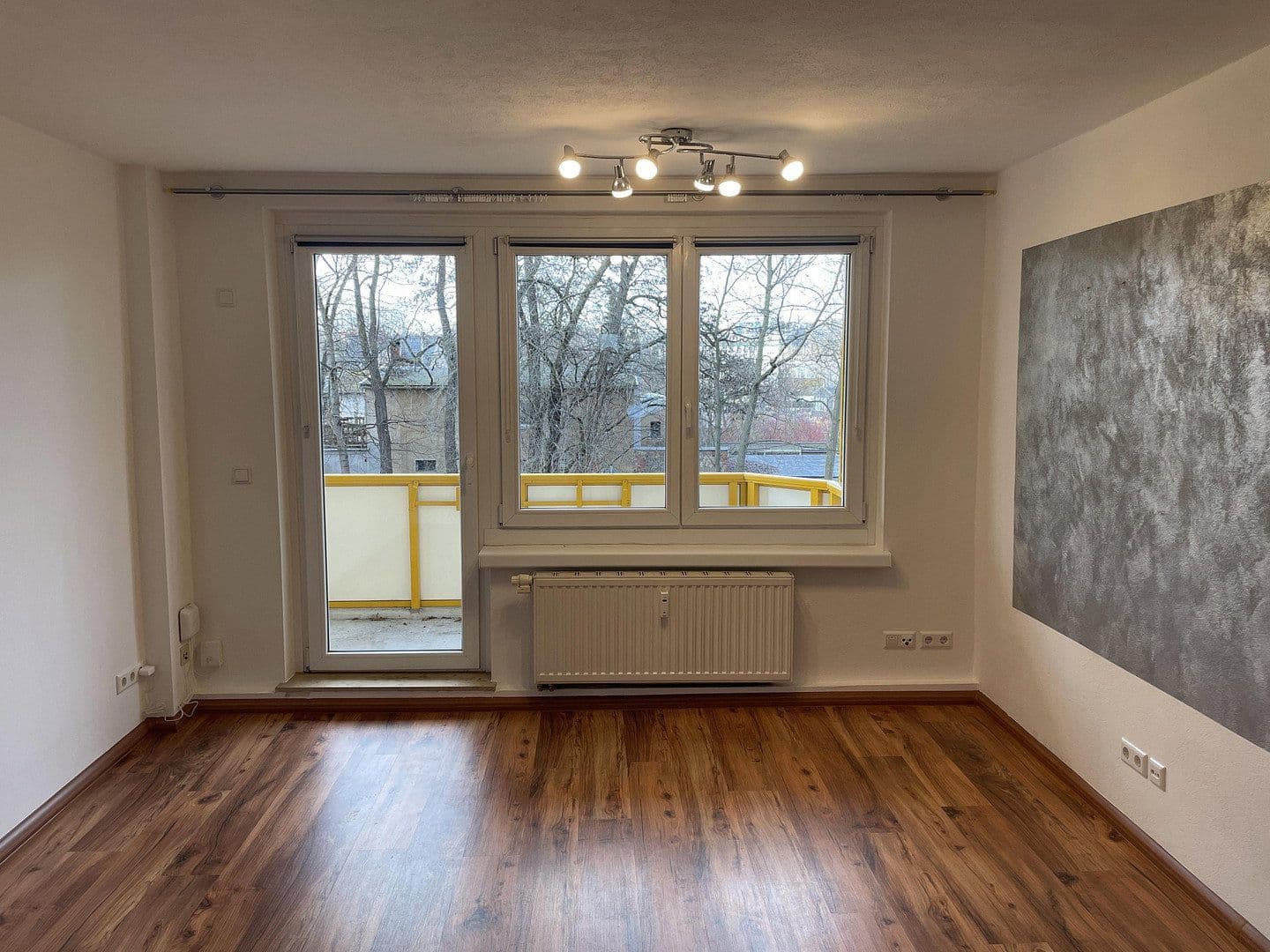 Prenájom bytu 3-izbový 60 m², Comeniusstraße 38, Chemnitz, Sasko Prenájom bytu 3-izbový 60 m², Comeniusstraße 38, Chemnitz, Sasko