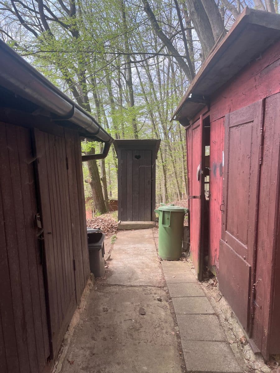 Predaj rekreačného objektu 20 m², pozemek 400 m², Kaliště, Středočeský kraj Predaj rekreačného objektu 20 m², pozemek 400 m², Kaliště, Středočeský kraj
