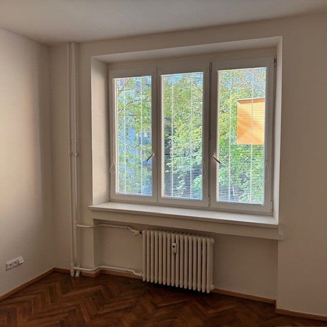 Prenájom bytu 1-izbový 35 m², Hybešova, Brno, Jihomoravský kraj Prenájom bytu 1-izbový 35 m², Hybešova, Brno, Jihomoravský kraj