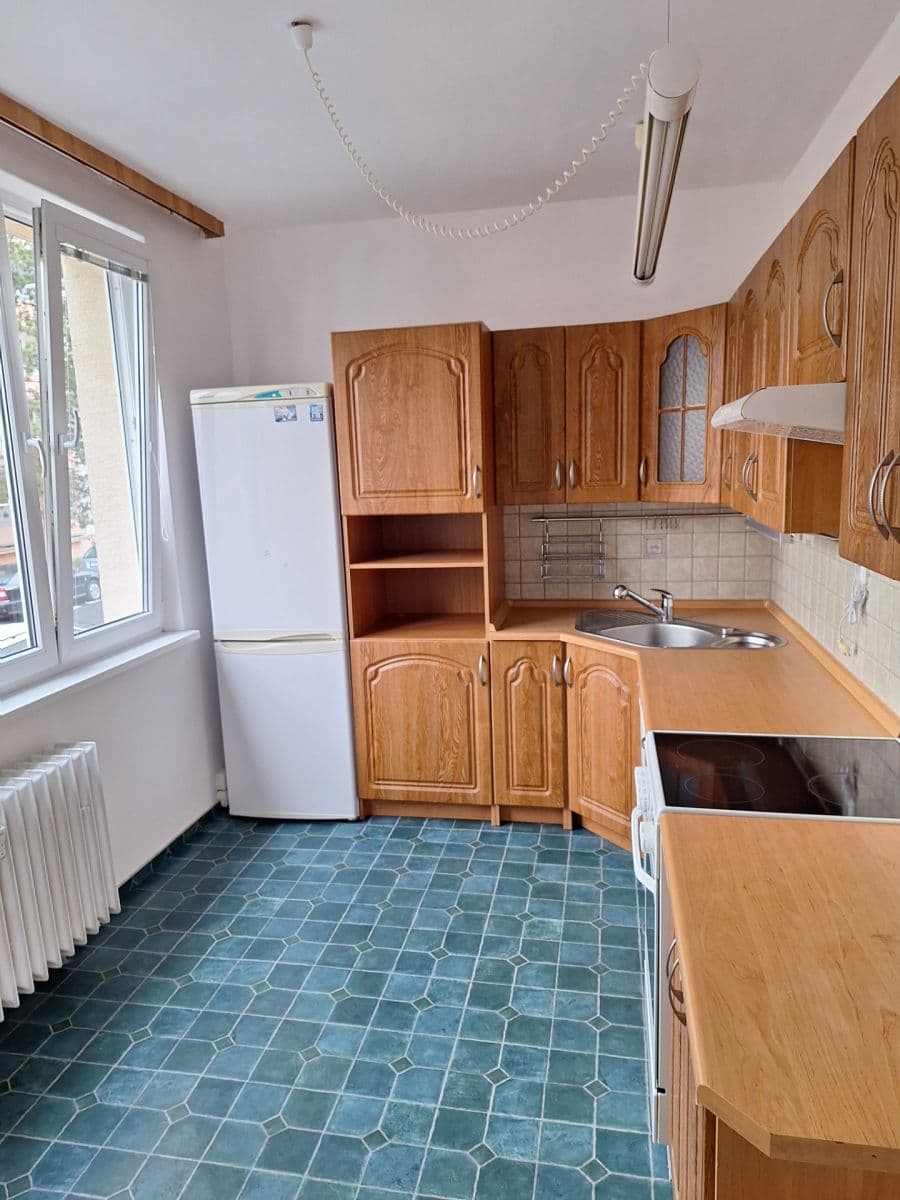 Prenájom bytu 3-izbový 79 m², Jugoslávská, Teplice, Ústecký kraj Prenájom bytu 3-izbový 79 m², Jugoslávská, Teplice, Ústecký kraj