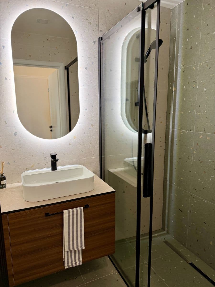 Prenájom bytu 2-izbový 42 m², Karlínské náměstí, Praha, Praha Prenájom bytu 2-izbový 42 m², Karlínské náměstí, Praha, Praha