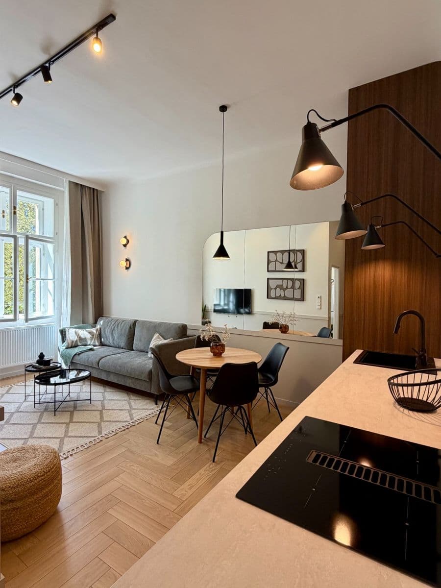 Prenájom bytu 2-izbový 42 m², Karlínské náměstí, Praha, Praha Prenájom bytu 2-izbový 42 m², Karlínské náměstí, Praha, Praha