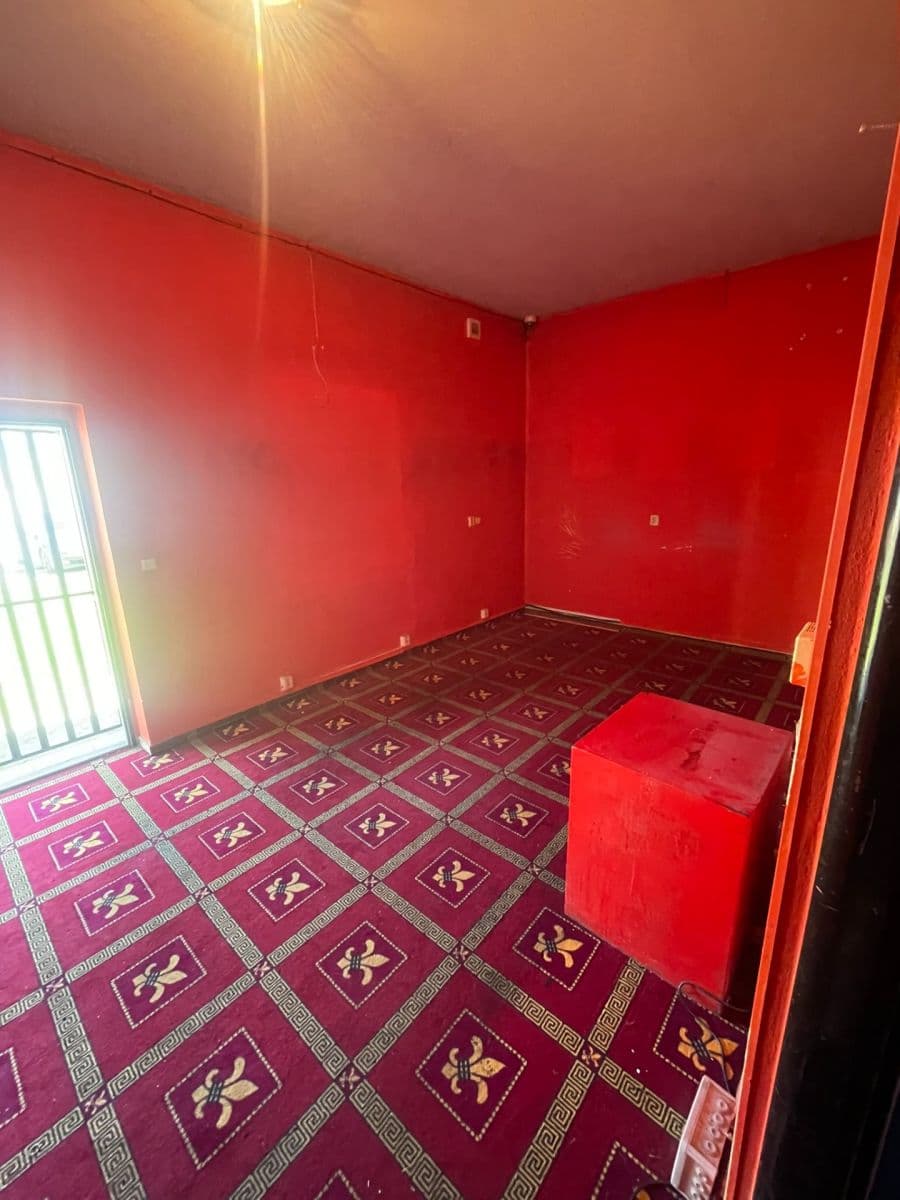 Prenájom nebytového priestoru 80 m², Smetanova, Lysá nad Labem, Středočeský kraj Prenájom nebytového priestoru 80 m², Smetanova, Lysá nad Labem, Středočeský kraj