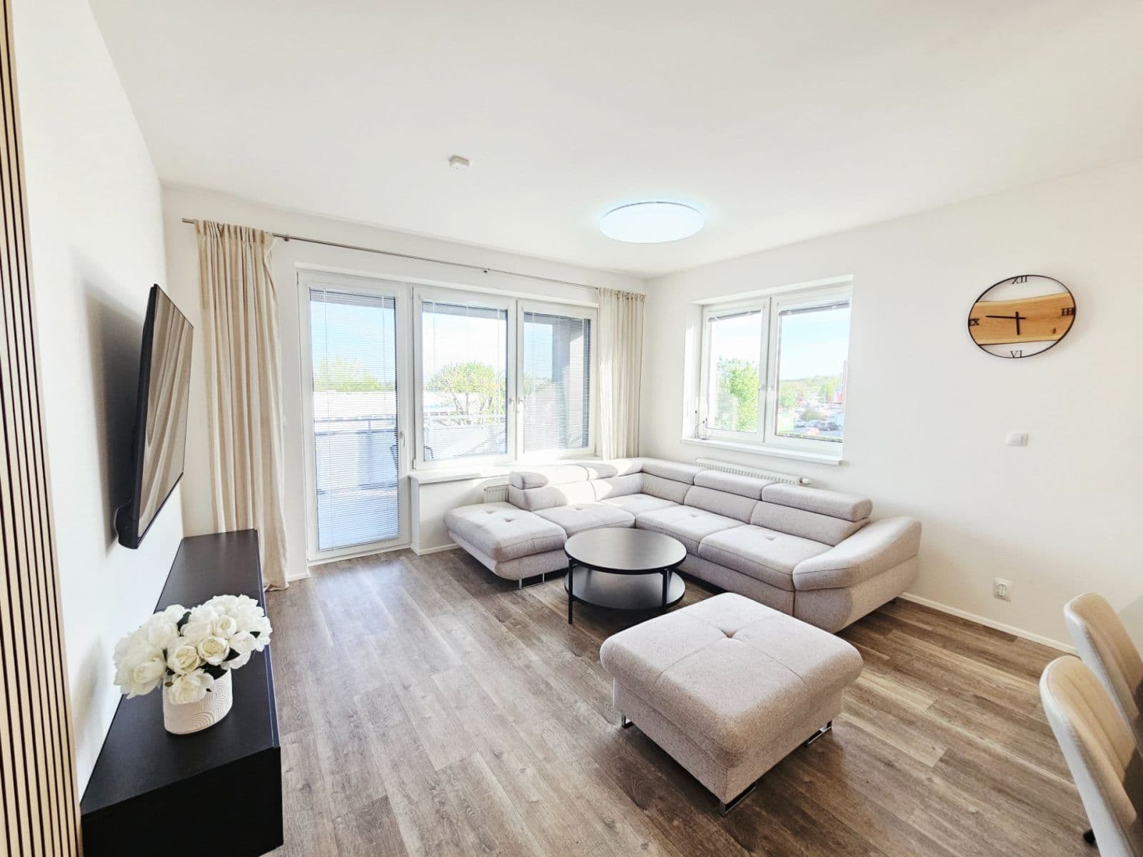 Predaj bytu 3-izbový 89 m², Čajkovského, Olomouc, Olomoucký kraj Predaj bytu 3-izbový 89 m², Čajkovského, Olomouc, Olomoucký kraj