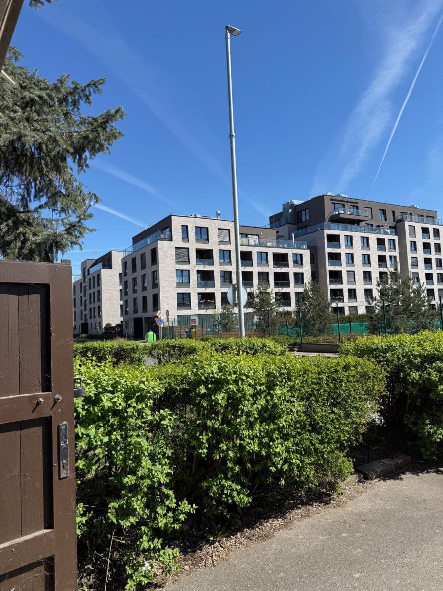 Predaj garáže 15 m², Pod Třebešínem, Praha, Praha Predaj garáže 15 m², Pod Třebešínem, Praha, Praha