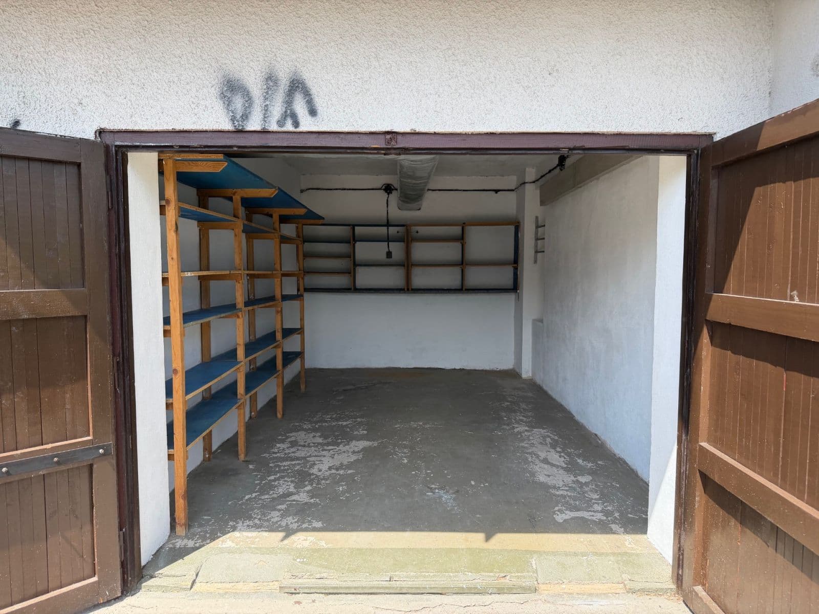 Predaj garáže 18 m², Pod Třebešínem, Praha, Praha Predaj garáže 18 m², Pod Třebešínem, Praha, Praha