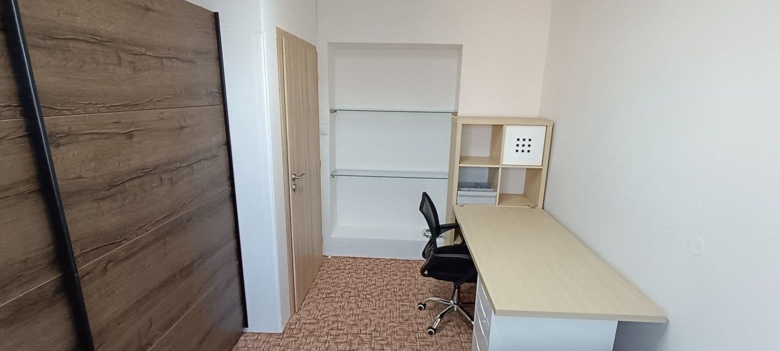 Prenájom bytu 5-izbový 150 m², Nivky, Brno, Jihomoravský kraj Prenájom bytu 5-izbový 150 m², Nivky, Brno, Jihomoravský kraj