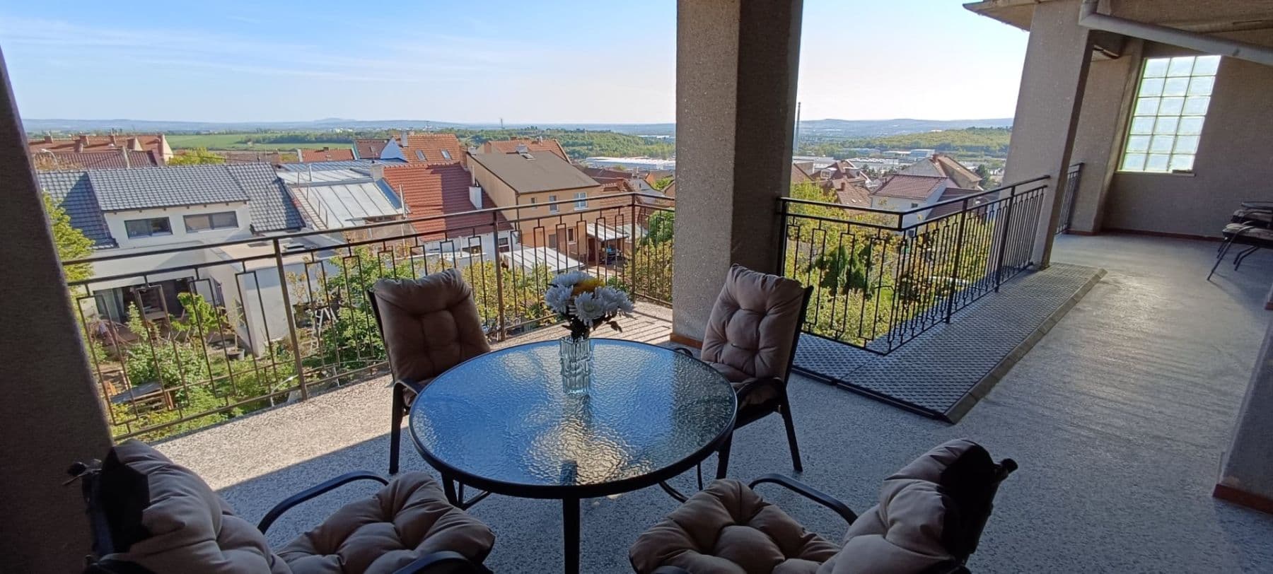 Prenájom bytu 5-izbový 150 m², Nivky, Brno, Jihomoravský kraj Prenájom bytu 5-izbový 150 m², Nivky, Brno, Jihomoravský kraj