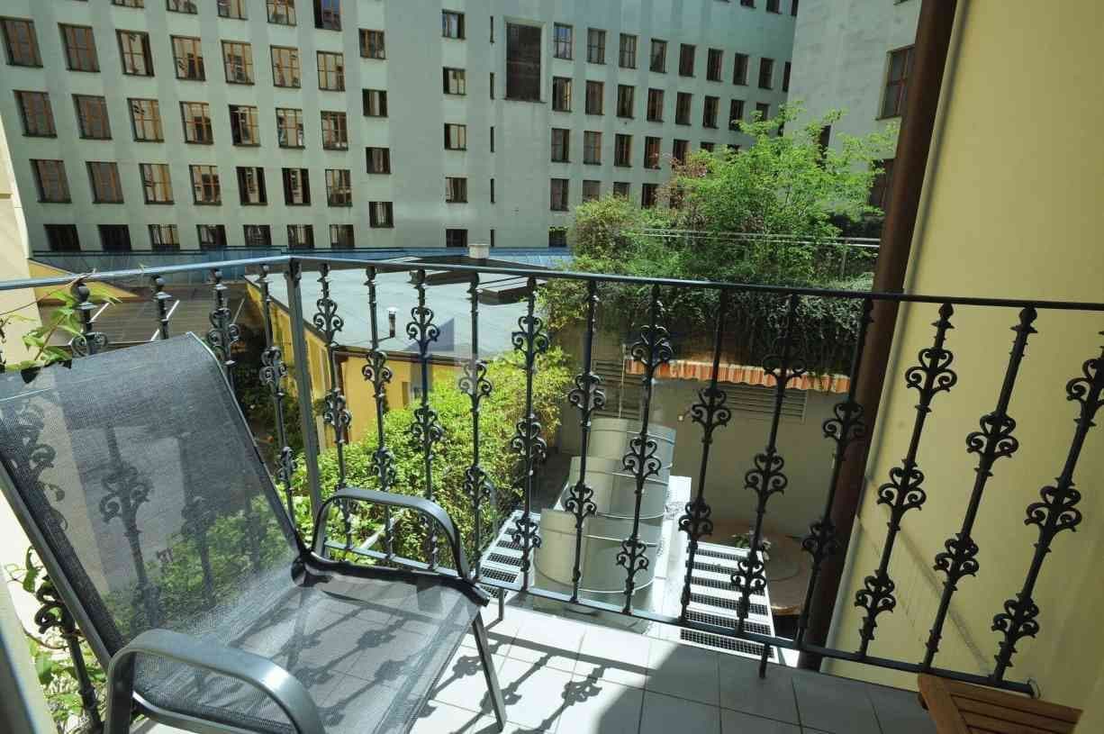 Prenájom bytu 2-izbový 84 m², Žatecká, Praha, Praha Prenájom bytu 2-izbový 84 m², Žatecká, Praha, Praha