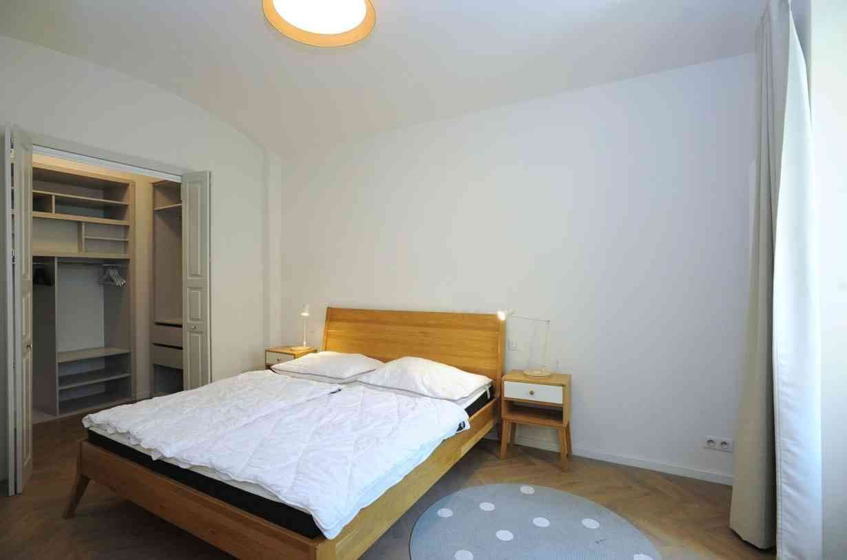 Prenájom bytu 2-izbový 84 m², Žatecká, Praha, Praha Prenájom bytu 2-izbový 84 m², Žatecká, Praha, Praha