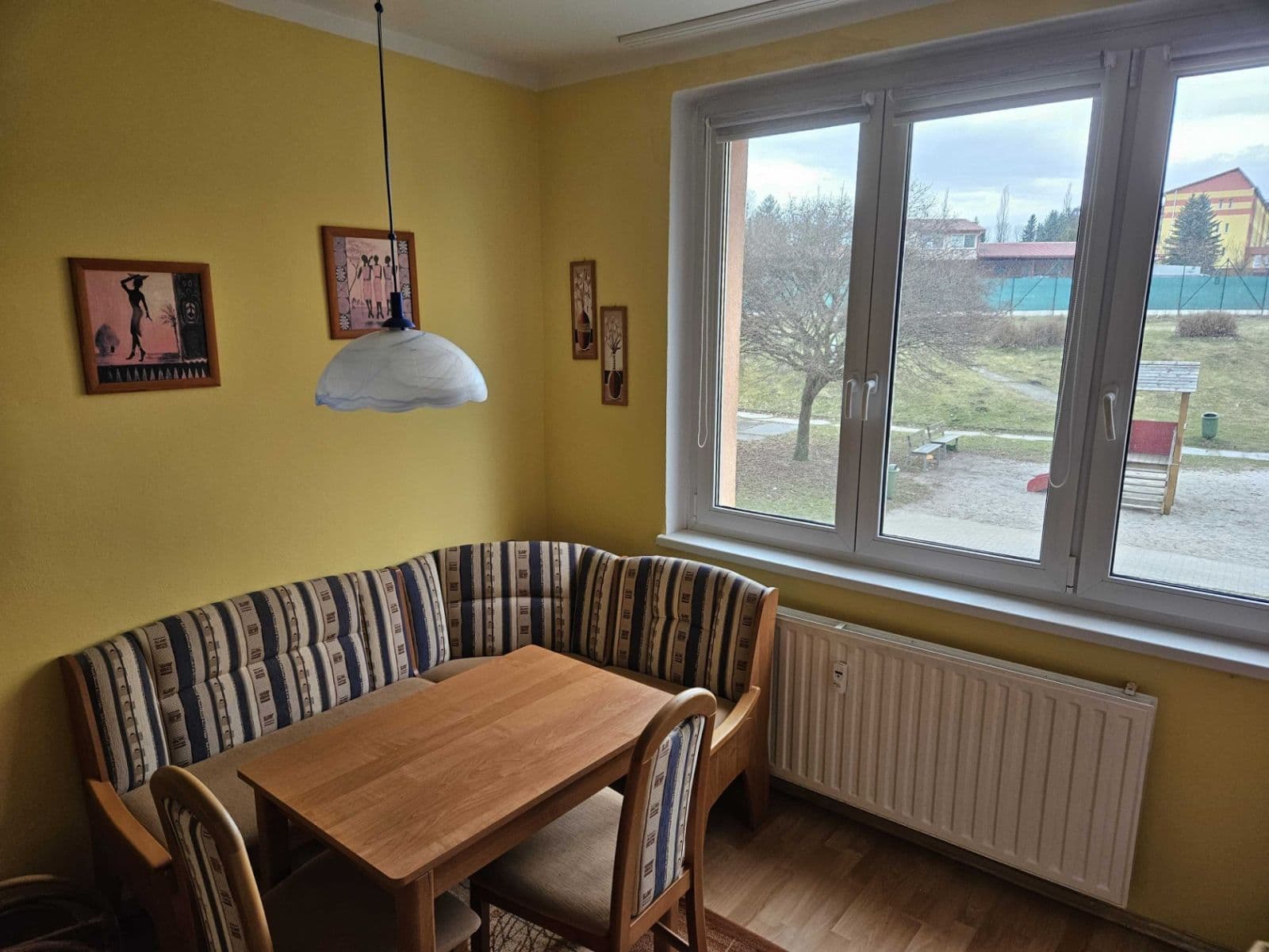 Prenájom bytu 1-izbový 36 m², Školní, Horní Slavkov, Karlovarský kraj Prenájom bytu 1-izbový 36 m², Školní, Horní Slavkov, Karlovarský kraj