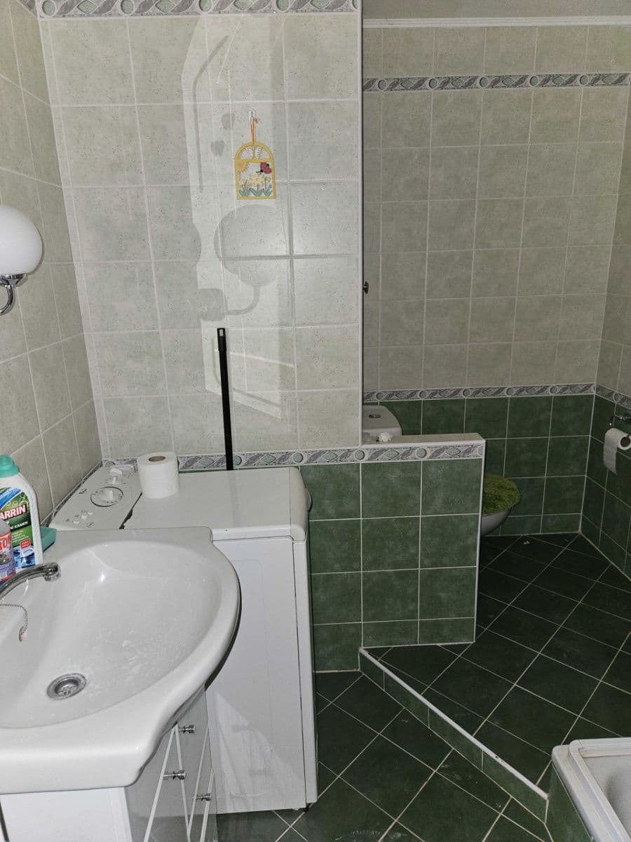 Prenájom bytu 1-izbový 36 m², Školní, Horní Slavkov, Karlovarský kraj Prenájom bytu 1-izbový 36 m², Školní, Horní Slavkov, Karlovarský kraj
