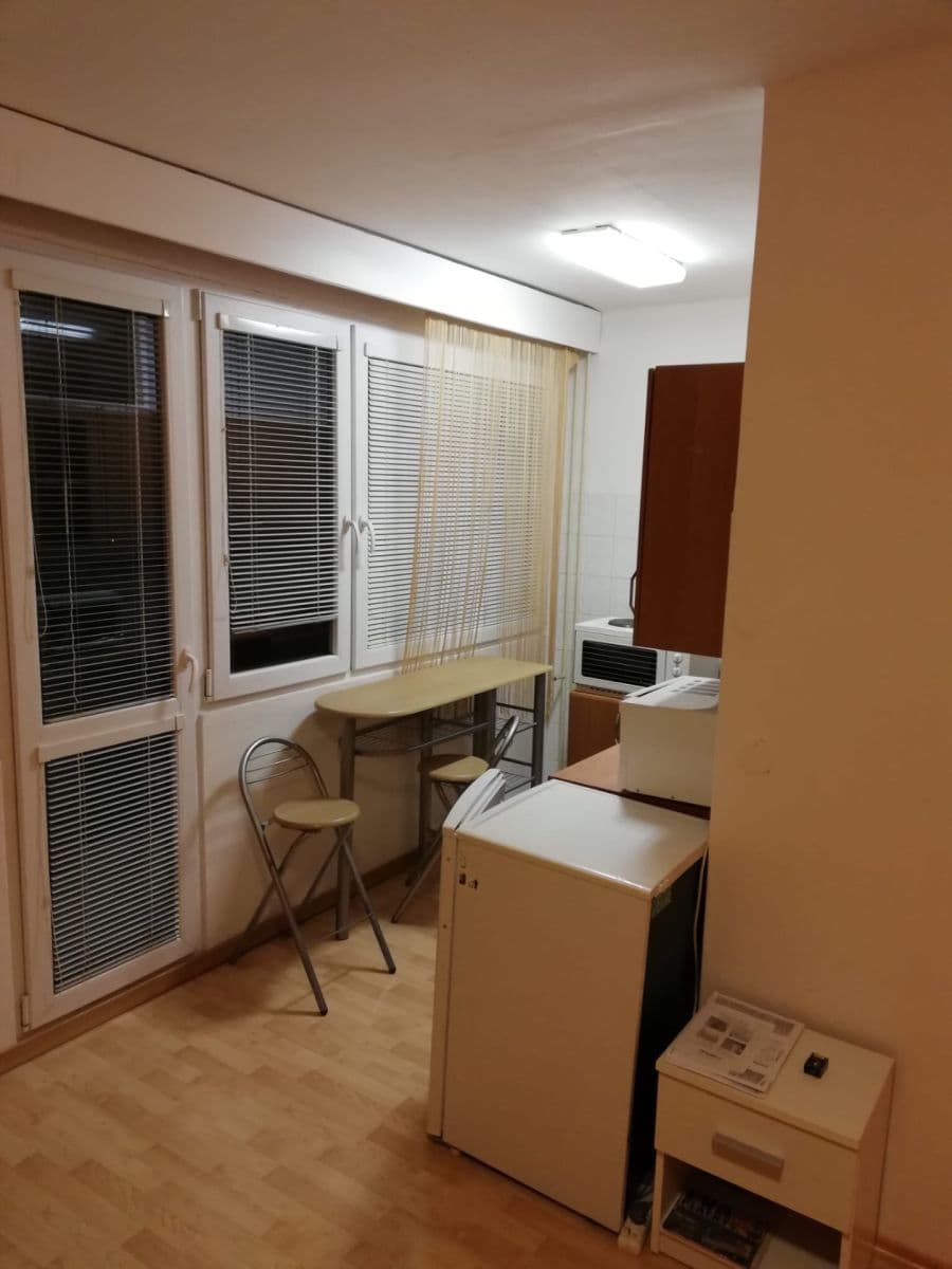 Prenájom bytu 1-izbový 27 m², Bílkova, Náchod, Královéhradecký kraj Prenájom bytu 1-izbový 27 m², Bílkova, Náchod, Královéhradecký kraj